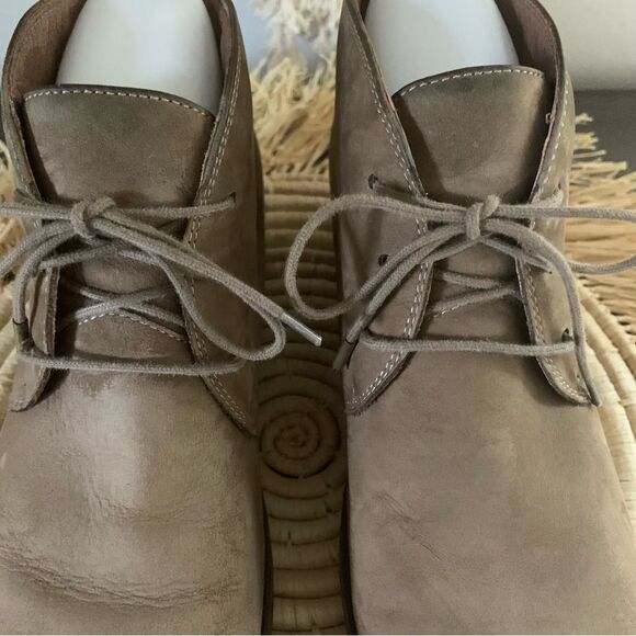 DANSKO Joy Suede Nubuck Walnut Chukka Boot Lace Up Wedge Bootie EU 38 Brown - Picture 3 of 16